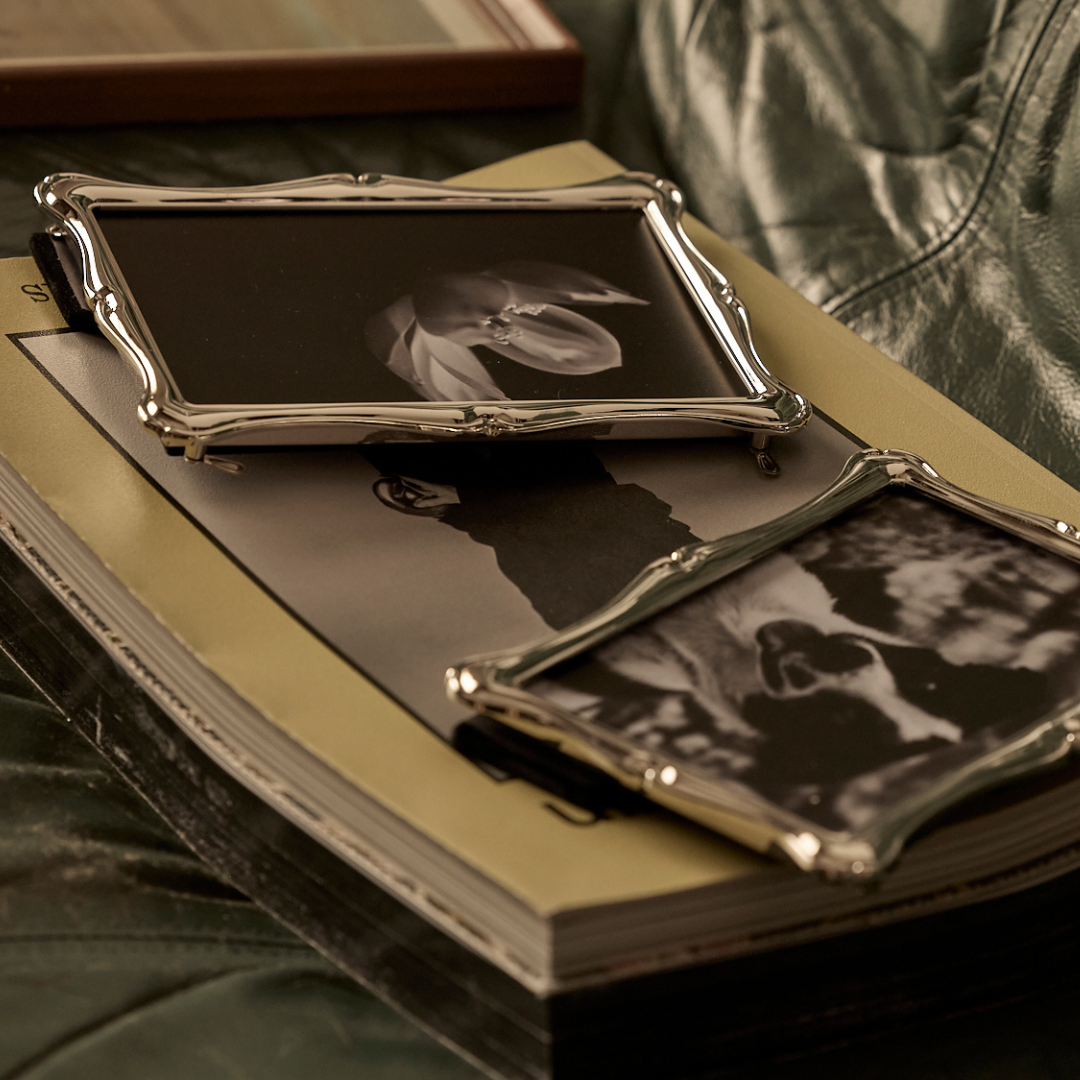 THE CLARA PHOTO FRAME (8"x10")