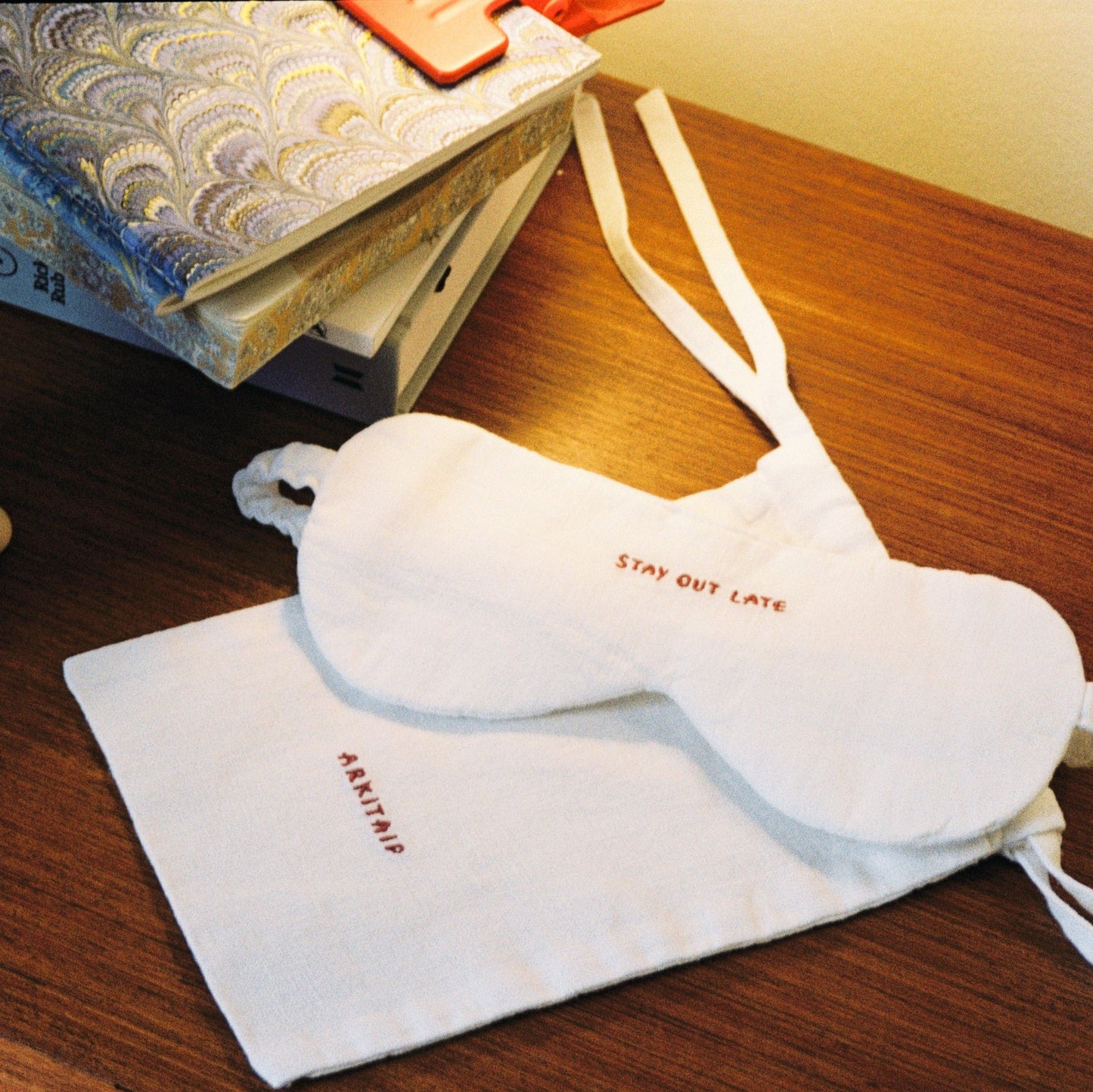 STAY OUT LATE LINEN EYE MASK