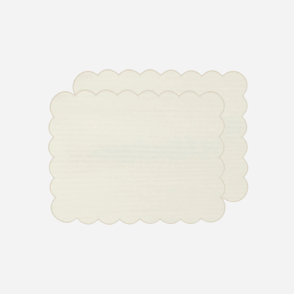 OFF-WHITE SCALLOPED LINEN PLACEMATS