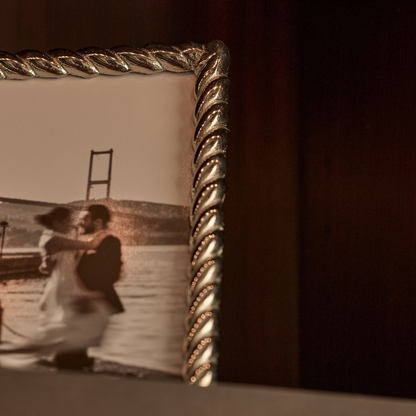 THE GEORGE PHOTO FRAME (5"x 7")