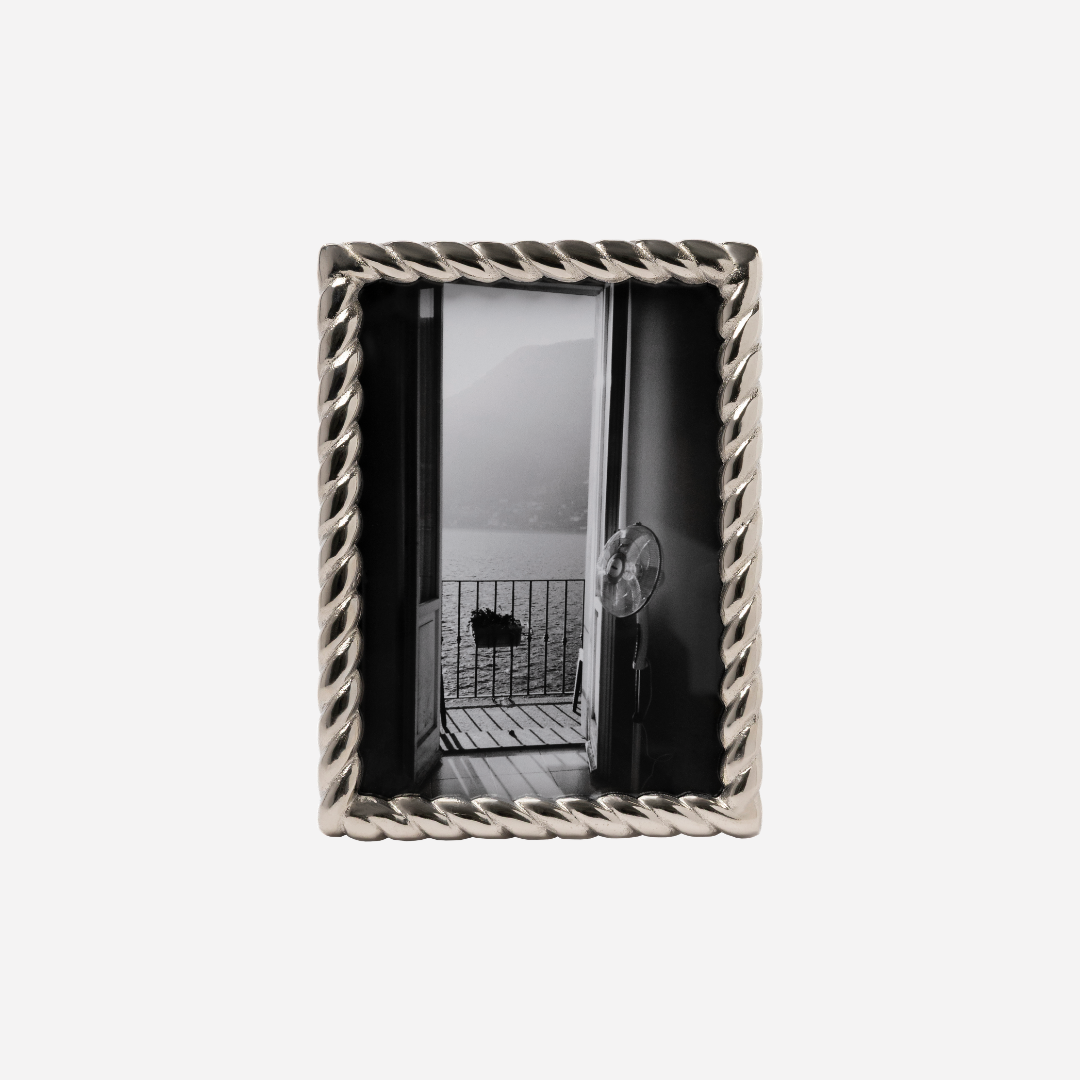 THE GEORGE PHOTO FRAME (5"x 7")
