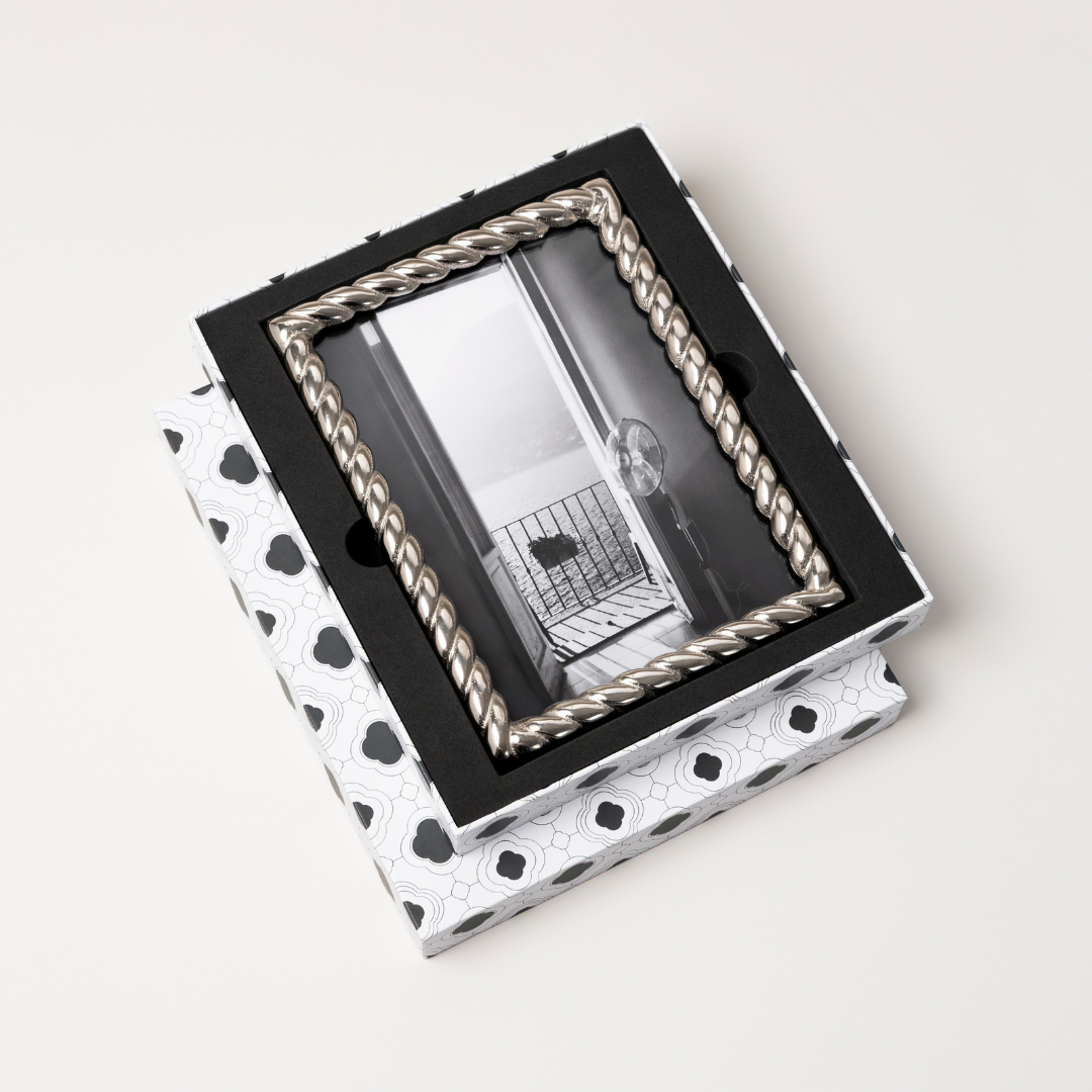 THE GEORGE PHOTO FRAME (5"x 7")