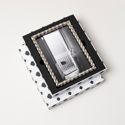 THE GEORGE PHOTO FRAME (5"x 7")