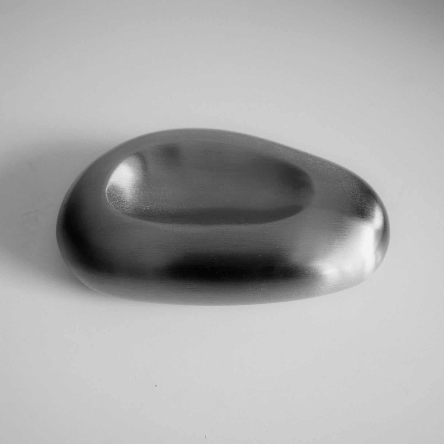 MATTE SILVER PUDDLE CATCH-ALL