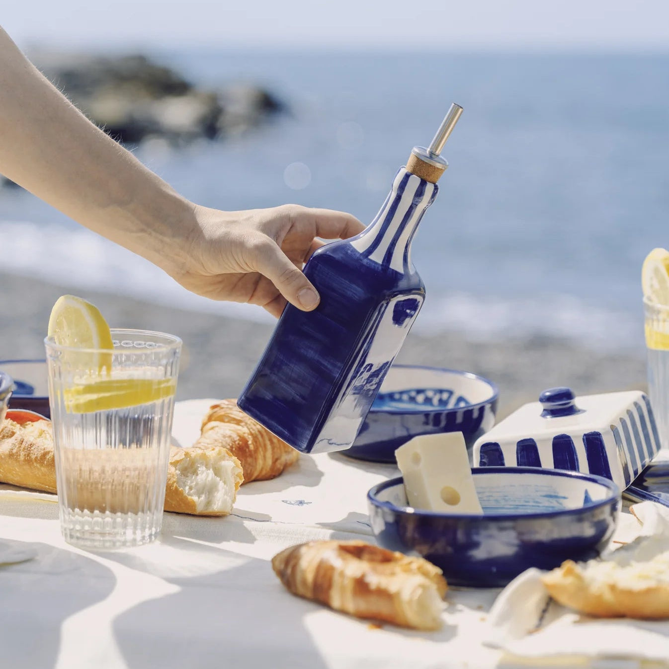 CERAMIC OIL DISPENSER (BLUE)