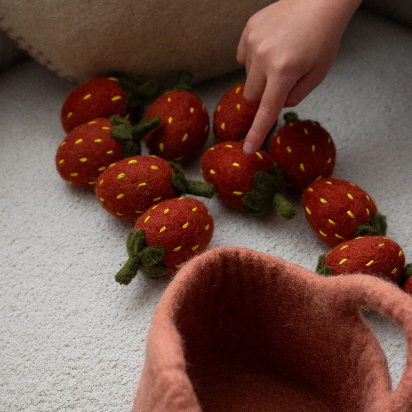 FELT BASKET OF STRAWBERRIES