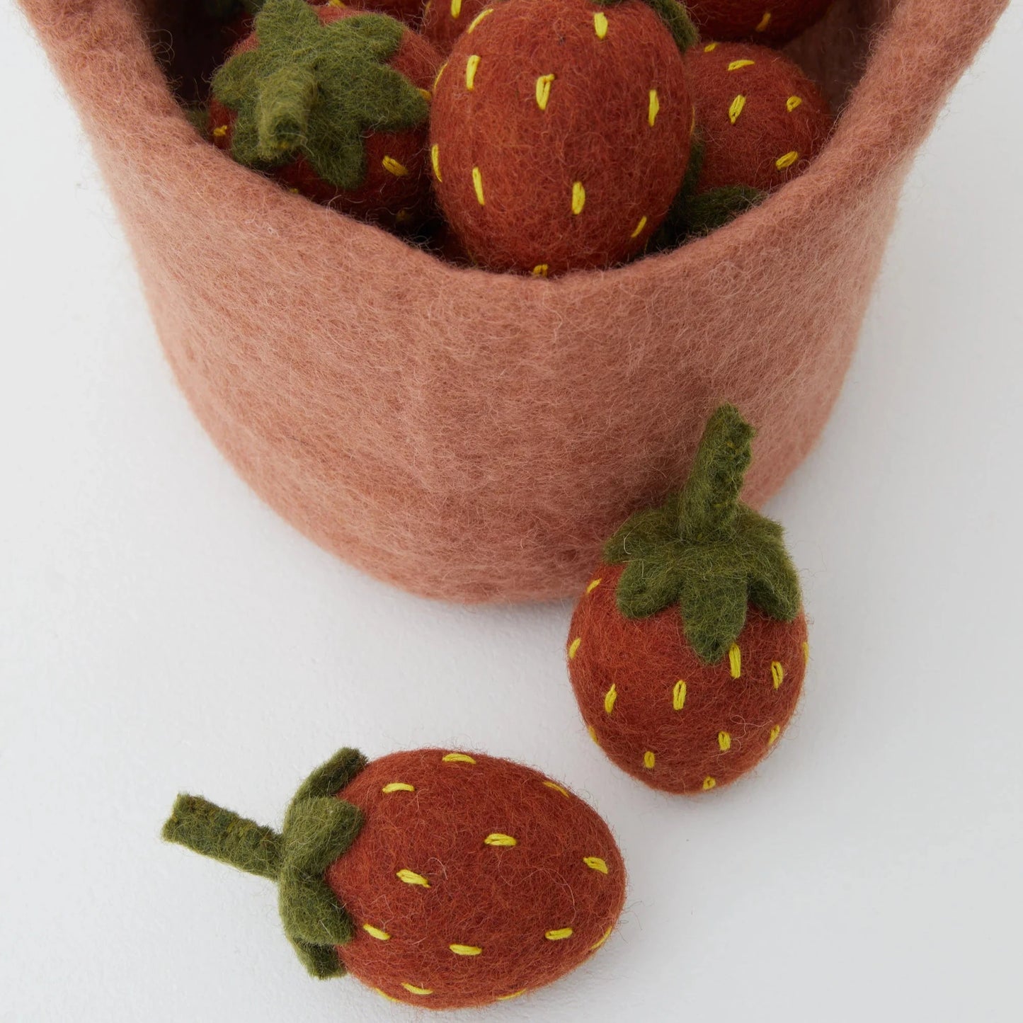 FELT BASKET OF STRAWBERRIES